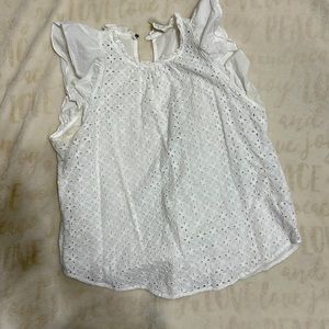 White short sleeve ruffle top